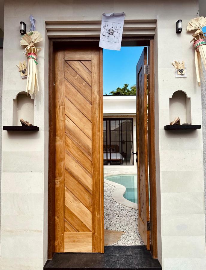 Emma'S Villa Seminyak  Exterior photo