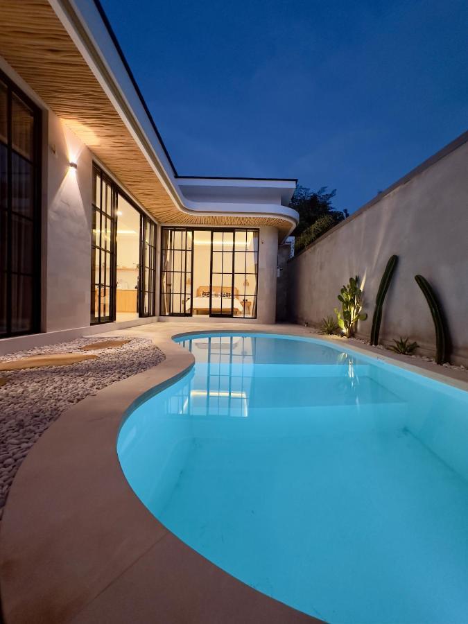 Emma'S Villa Seminyak  Exterior photo