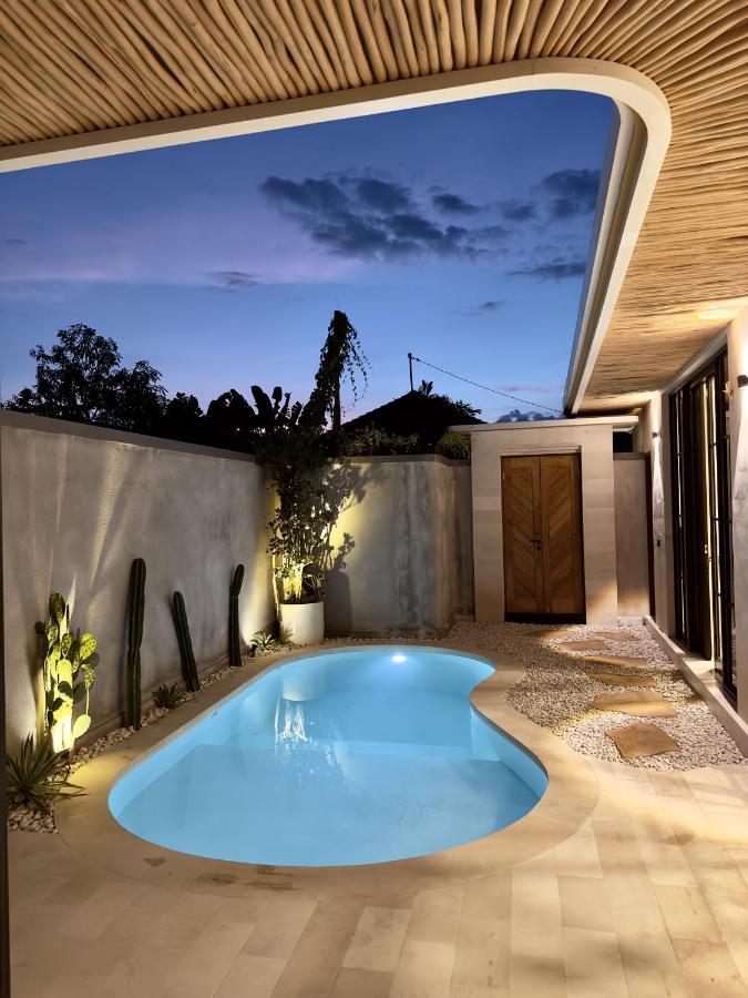 Emma'S Villa Seminyak  Exterior photo